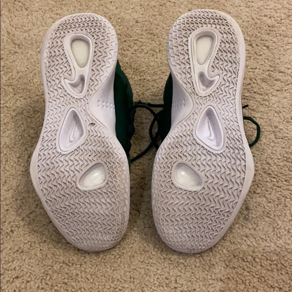 Nike Hyperdunks - image 6